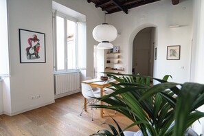 Interior - Vicolo Santa Rufina Apartment - Trastevere (Roma)