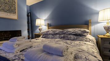 1 kamar tidur dan didekorasi berbeda-beda