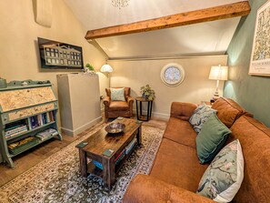 Living area - The Gardeners Cottage at Lytham Hall (Lytham St. Anne's)