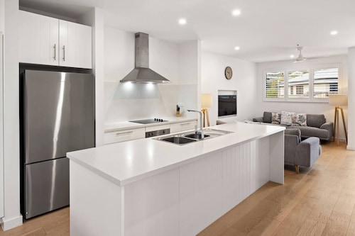 Yallingup Dunes Contemporary Coastal Comforts