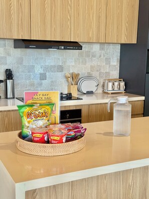Private kitchen - Villa Lily Bay (Selong Belanak)