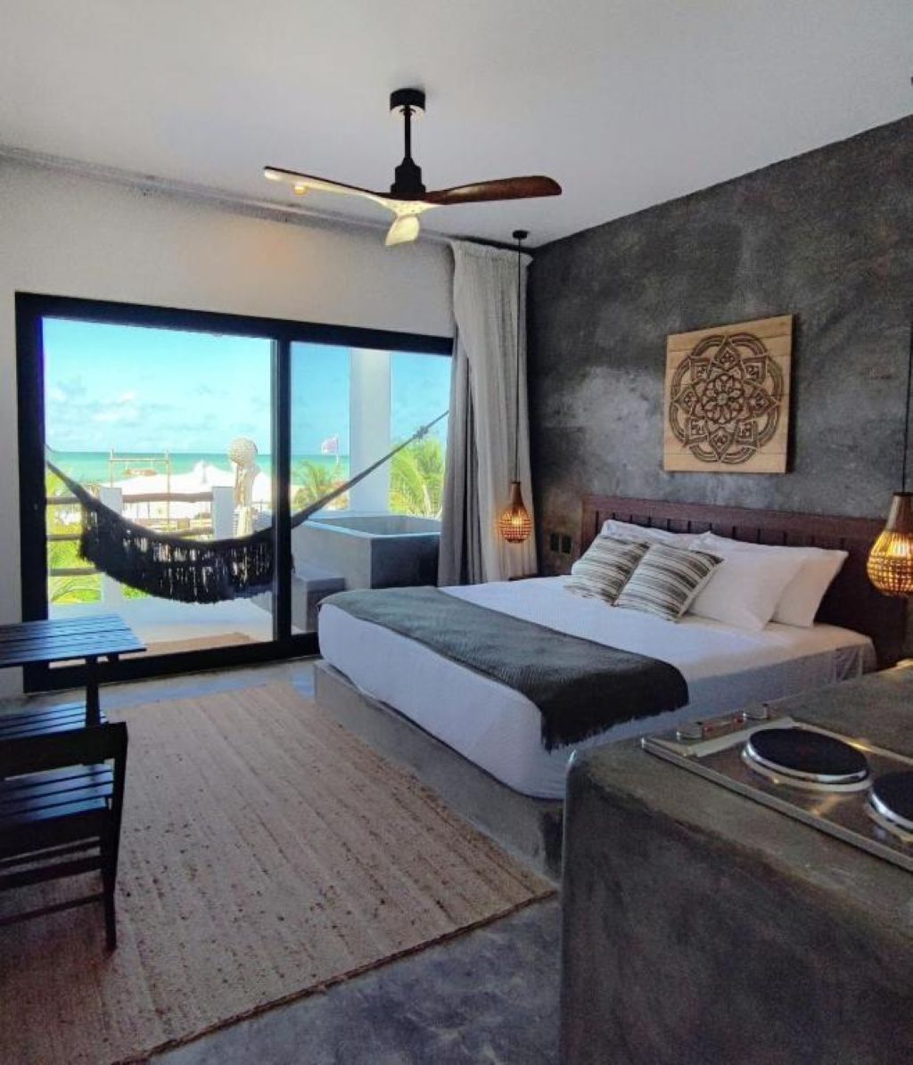 1 bedroom, in-room safe, iron/ironing board, free WiFi