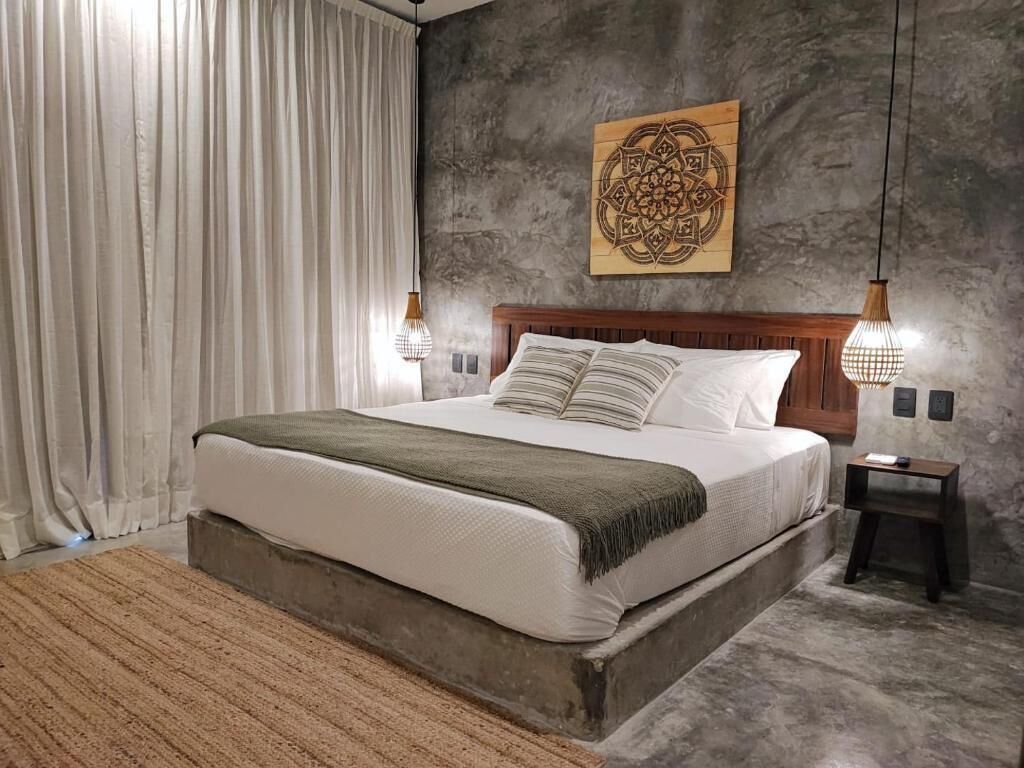 1 bedroom, in-room safe, iron/ironing board, free WiFi