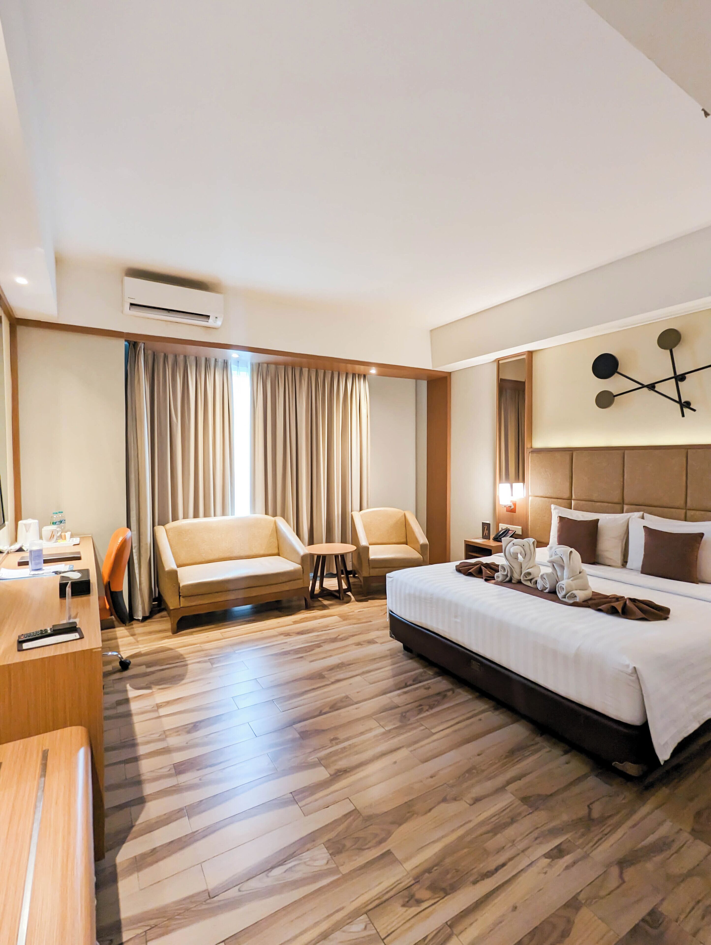 行政双人房 | 办公桌、免费 WiFi