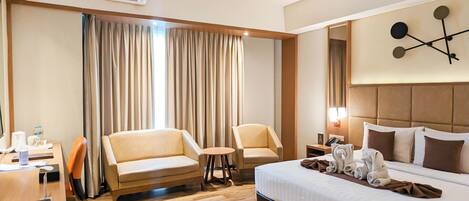 行政双人房 | 办公桌、免费 WiFi