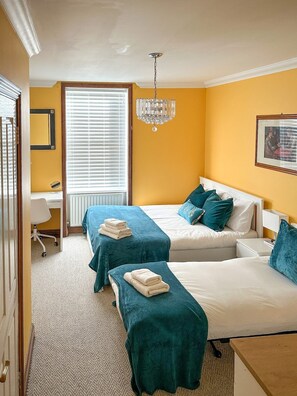 Appartement Exclusif, salle de bains attenante, vue ville | Fer et planche à repasser, Wi-Fi gratuit