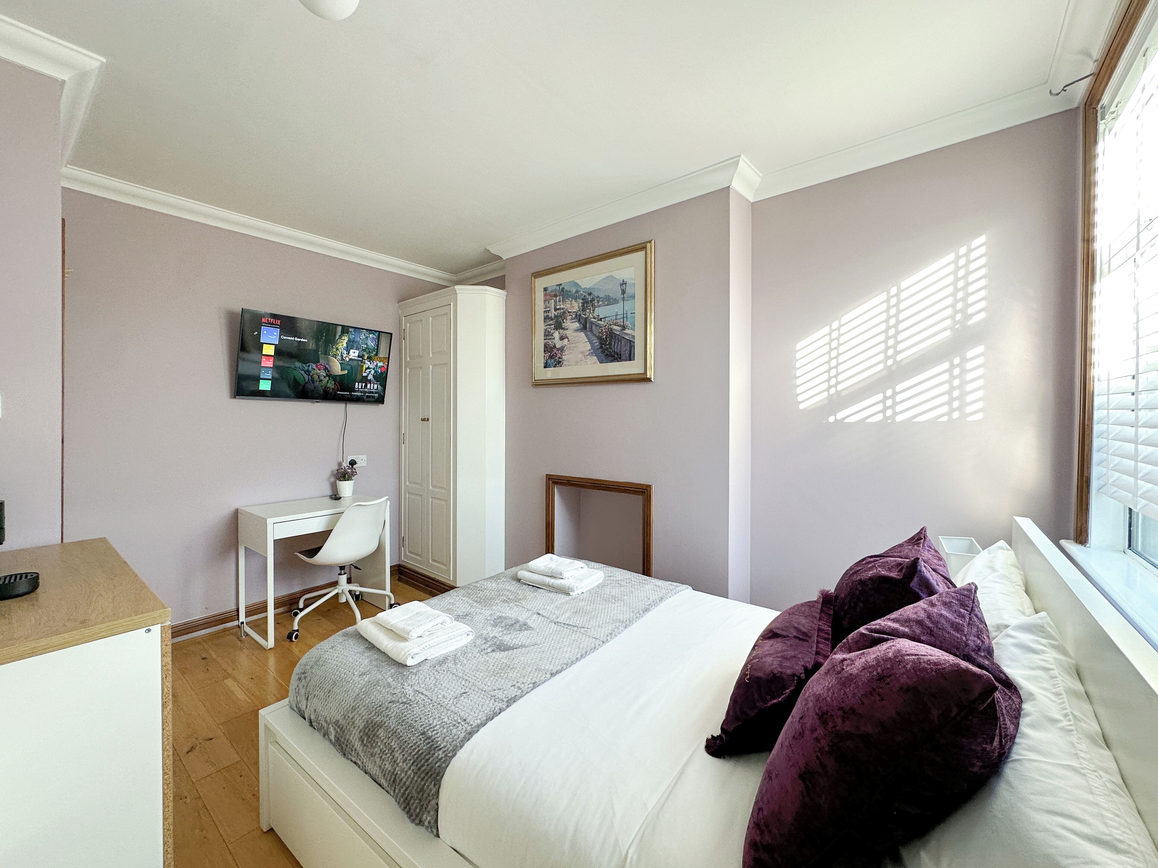 Iron/ironing board, free WiFi