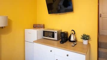 Exclusive-Apartment, mit Bad, Stadtblick