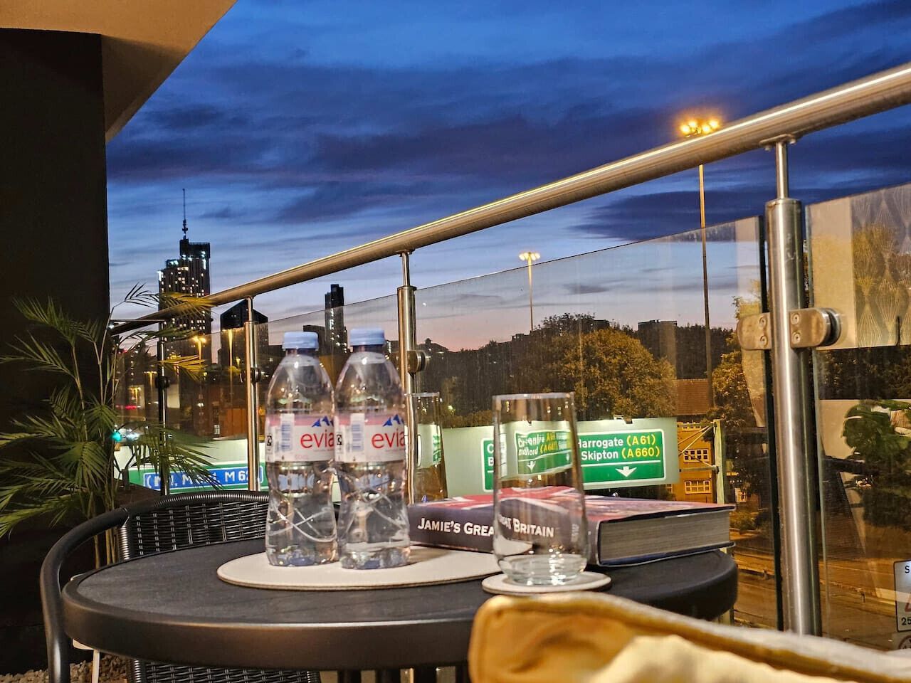 تناول الطعام بالخارج