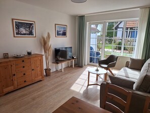 Fernseher, Stereoanlage