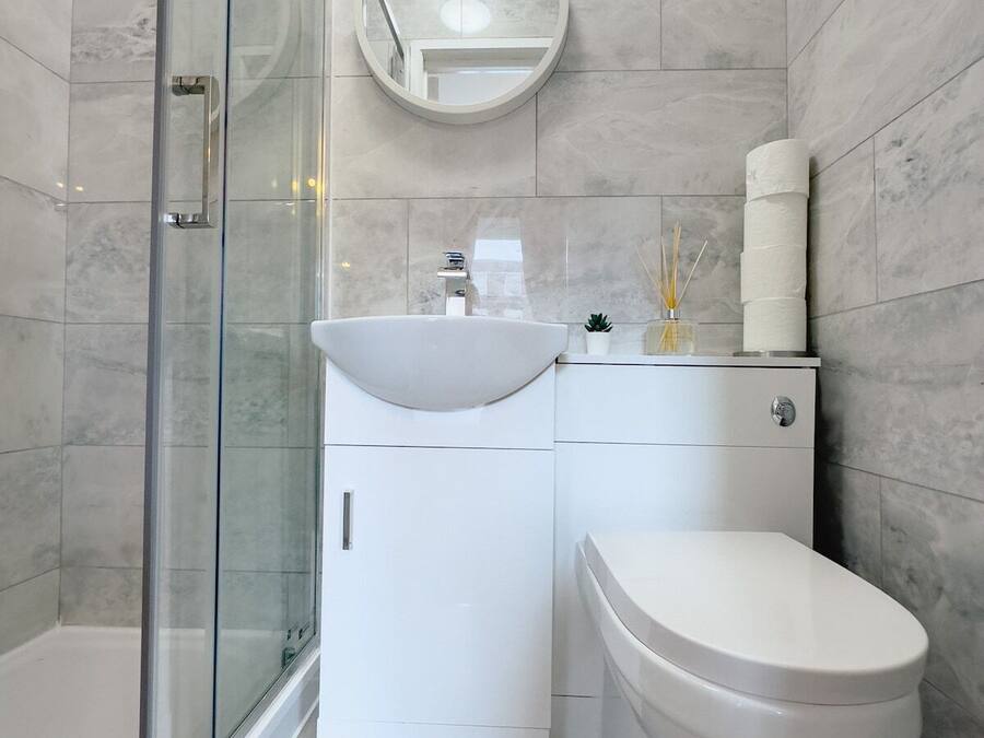 Family Apartment, Ensuite, City View | Bathroom | Shower, hair dryer, towels, soap