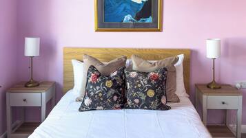 Skrivebord, skrivebord for bærbar PC og strykejern/-brett