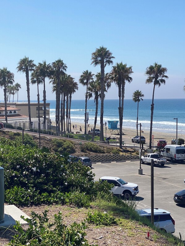 Beach - A wonderful home perfectly located in charming Oceanside close convenience (Oceanside)