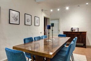 Living area - Pergola Apartment by Mamo Florence (Florence)