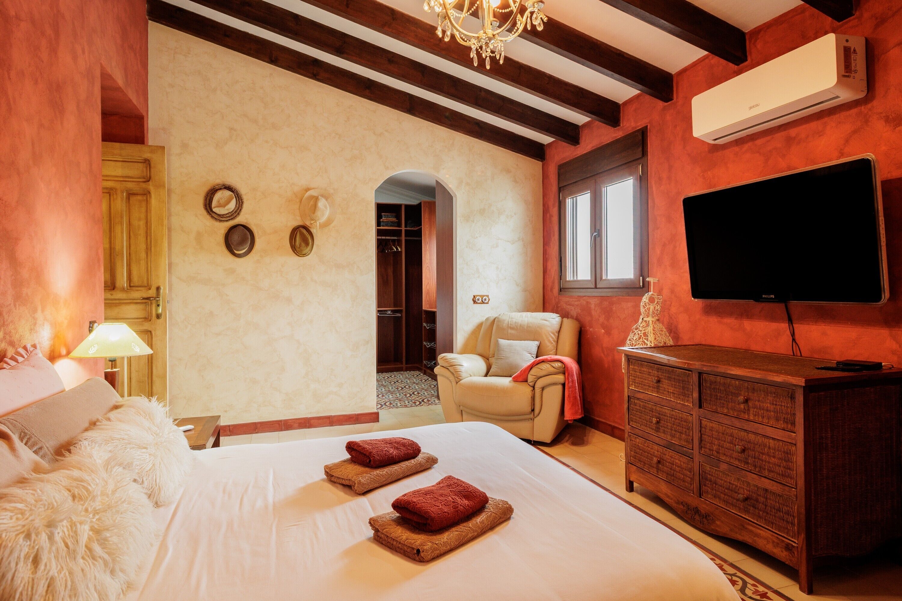 熨斗/熨衫板、Wi-Fi、床單