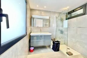 Shower, hair dryer, towels - Corsica Apt | Sea View | A/C | Parking (Propriano)