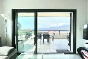 TV - Corsica Apt | Sea View | A/C | Parking (Propriano)