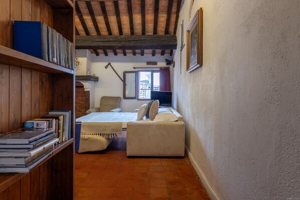 1 bedroom, iron/ironing board