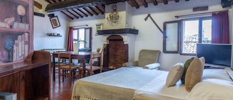 1 bedroom, iron/ironing board