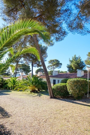 Property grounds - Bright studio close to the beach in Roquebrune (Roquebrune-sur-Argens)