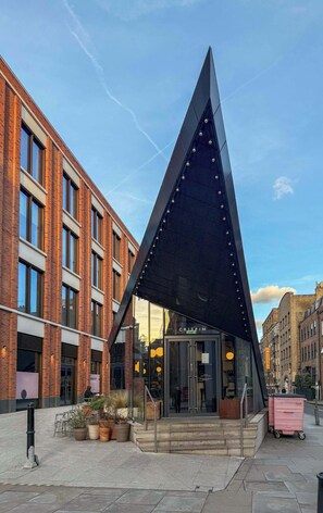 Exterior - Private Double Room & Bathroom in Warehouse-Style Building – Shoreditch (London)