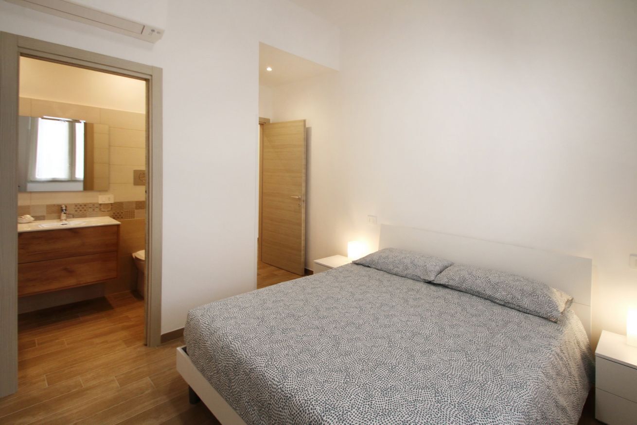 2 slaapkamers, een kluis op de kamer, een strijkplank/strijkijzer