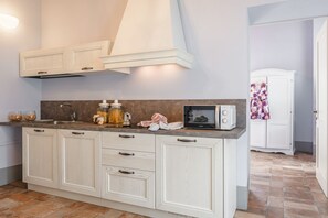 Oven, dishwasher, toaster - Appartamento delle Volte (Cortona)