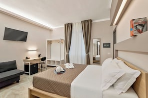 Coffres-forts dans les chambres, bureau, Wi-Fi gratuit, draps fournis