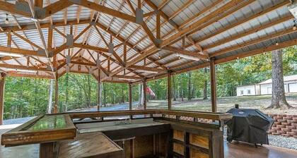 The Doohickey - A Tiny Apartment in the Woods