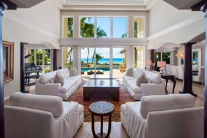Interior - Coconut Walk: Luxe 7Mile Beach Estate w/Heated Pool, Barefoot Beach, + Free Kayaks (7 Mile Beach)