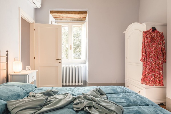 6 camere, ferro/asse da stiro, culla da viaggio