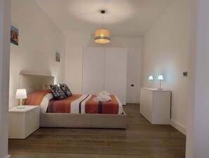 1 bedroom, iron/ironing board, WiFi, bed sheets - Lollo's Terrace | Panoramic View | Mondello Beach (Palermo)