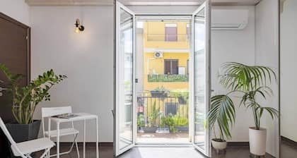 Mama | Your Stylish Oasis near Mondello Beach