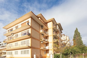 Front of property - Rental in Rome Mantegna Apartment (Rome)