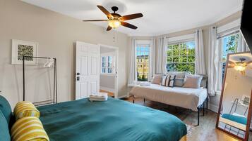 6 bedrooms, iron/ironing board, travel crib, free WiFi