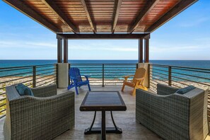 Property grounds - Bella Vista: Oceanside Villa with Heated Pool, Jacuzzi, + Alfresco Dining Gazebo (Grand Cayman)
