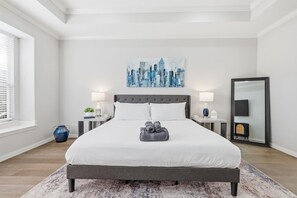 4 Schlafzimmer, Schreibtisch, Bügeleisen/Bügelbrett, WLAN