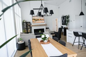 TV, stereo, offices