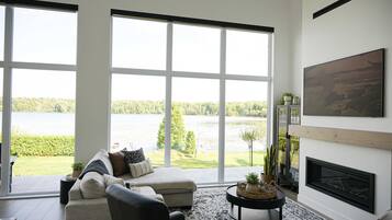 Télévision, chaßne hi-fi, espaces bureaux