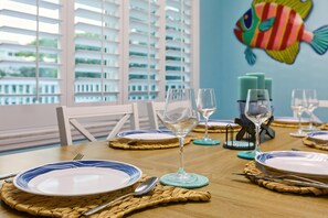 Dining - Starfish Villa (Fort Myers Beach)