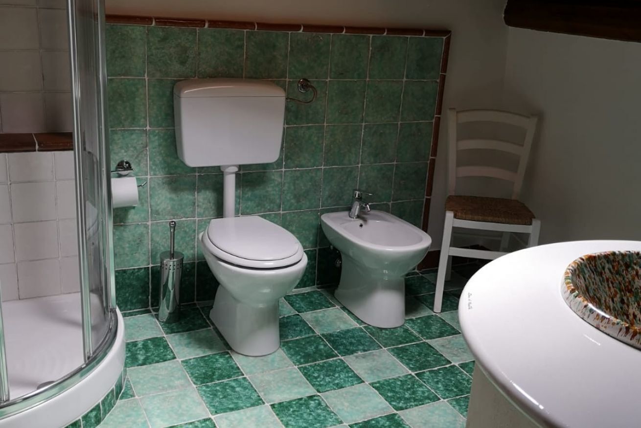 Doccia, asciugacapelli, bidet, asciugamani