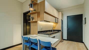Basic Apartment | Private kitchen