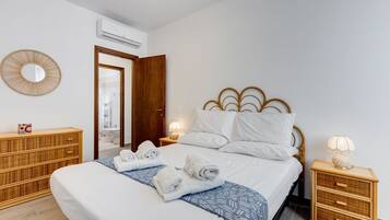 3 Schlafzimmer, Schreibtisch, schallisolierte Zimmer