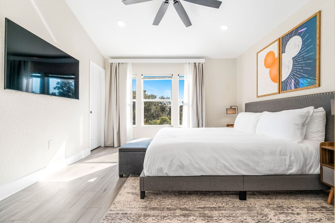 Iron/ironing board, WiFi