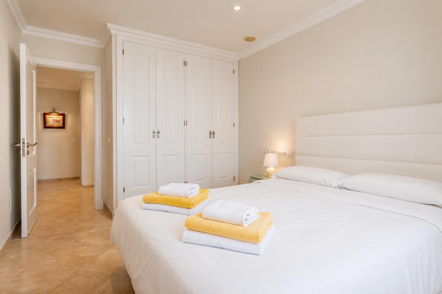 4 Schlafzimmer, Bügeleisen/Bügelbrett, WLAN, Bettwäsche