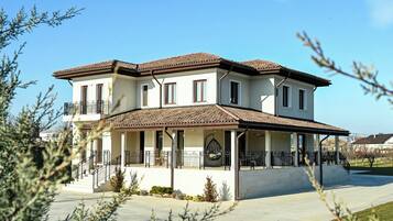 Fachada da propriedade