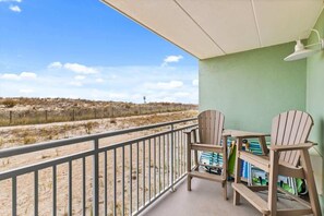 Terrace/patio - Ocean City Beach House | Oceanfront Condo (Ocean City)