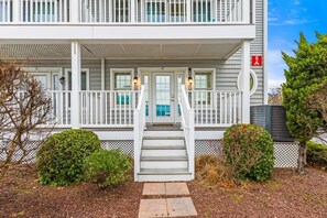 Exterior detail - Isabella 4 | Ocean Block + Boardwalk (Ocean City)