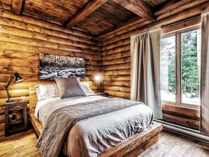 5 bedrooms, iron/ironing board, WiFi, bed sheets - NEW Tremblant North Timber Lodge Retreat - Hot Tub (Lac-Supérieur)