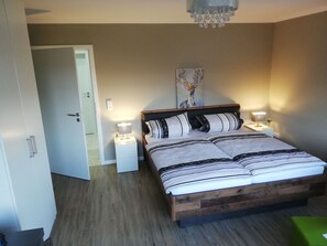 1 bedroom, internet, bed sheets - TOP vacation apartment in Rurberg am Rursee, for 2 persons, 45m², with balcony (Simmerath)